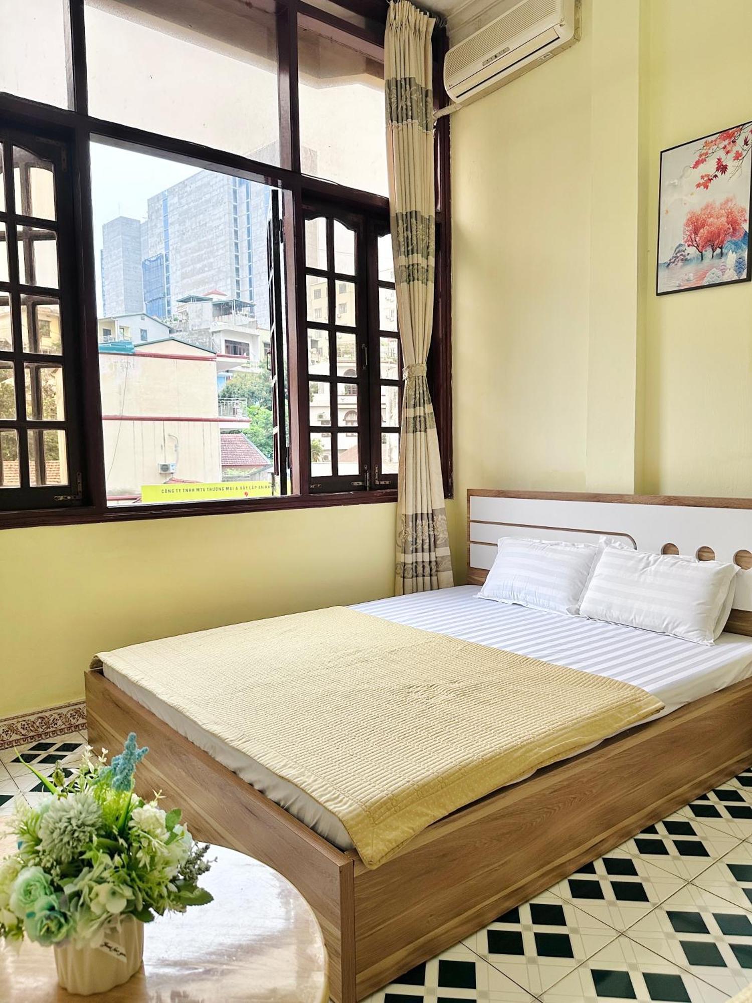 Kim Anh Hotel Ха Лонг Екстериор снимка